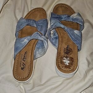 New Self Esteem memory foam sandals NWOT
